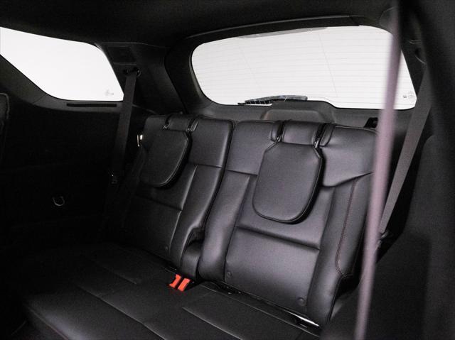 new 2025 Ford Explorer car