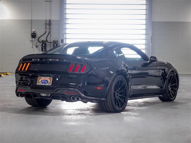 new 2017 Ford Mustang car