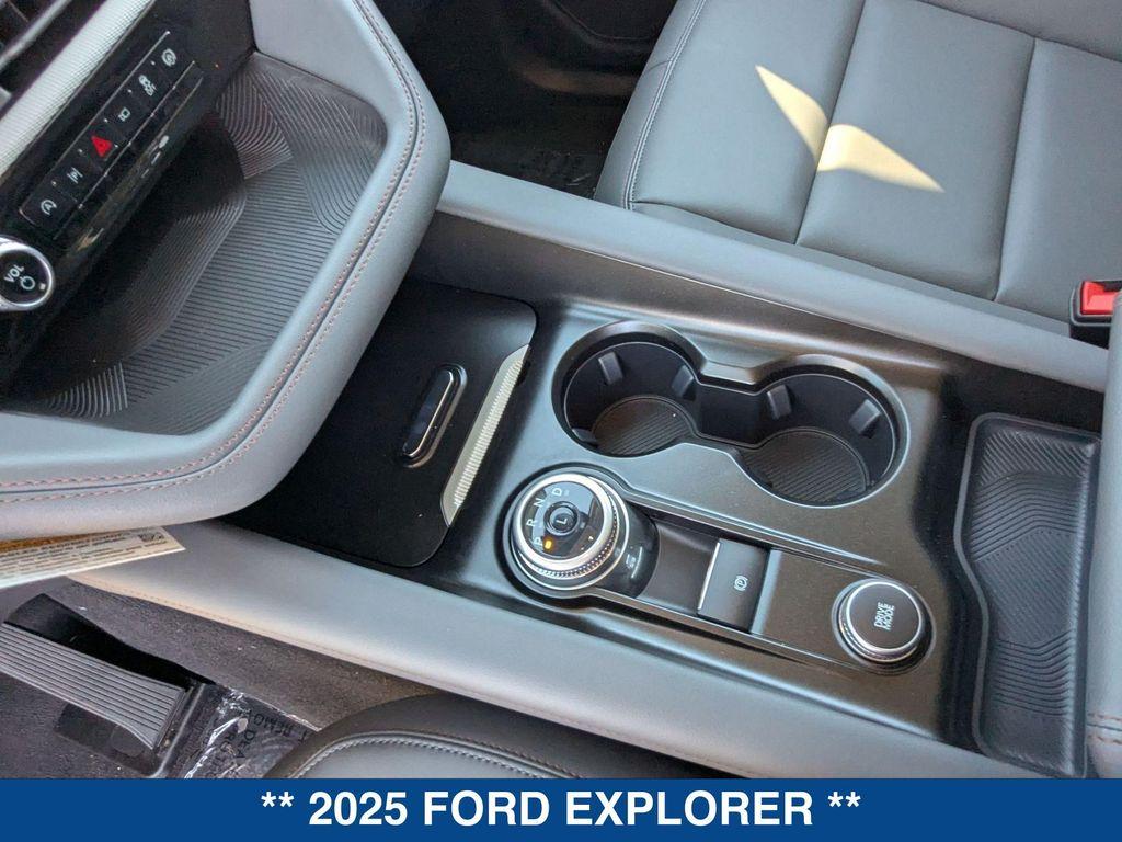 new 2025 Ford Explorer car, priced at $45,665