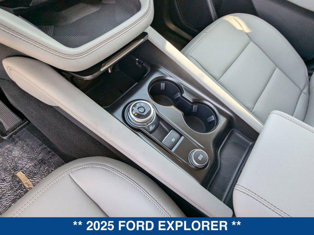 new 2025 Ford Explorer car, priced at $44,870