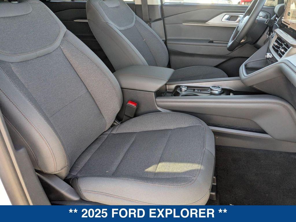 new 2025 Ford Explorer car, priced at $42,540