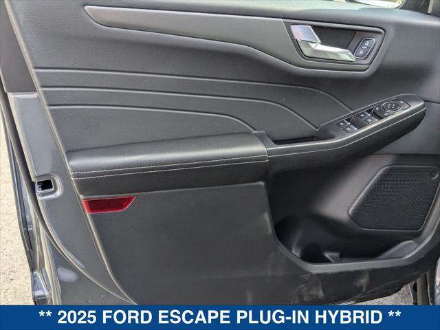 new 2025 Ford Escape car, priced at $39,590