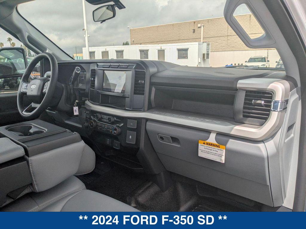 new 2024 Ford F-350 car, priced at $48,645