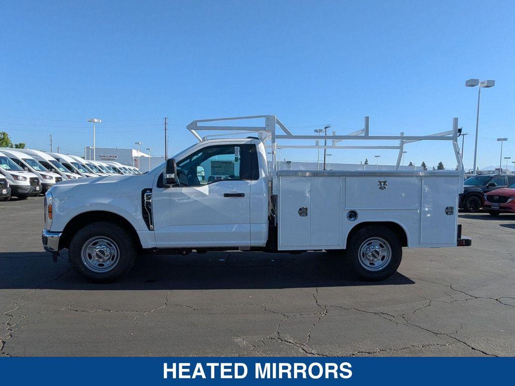 new 2025 Ford F-250 car, priced at $47,615