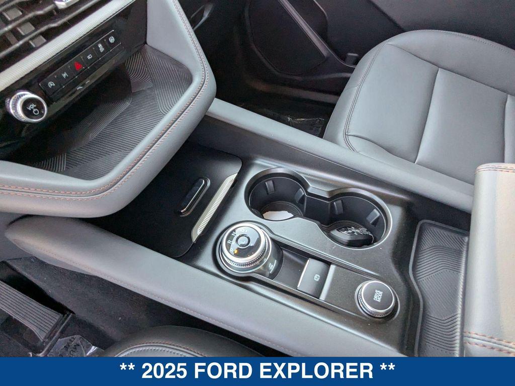 new 2025 Ford Explorer car, priced at $45,665