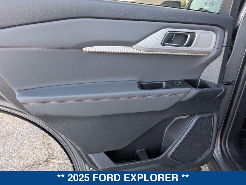 new 2025 Ford Explorer car, priced at $45,665