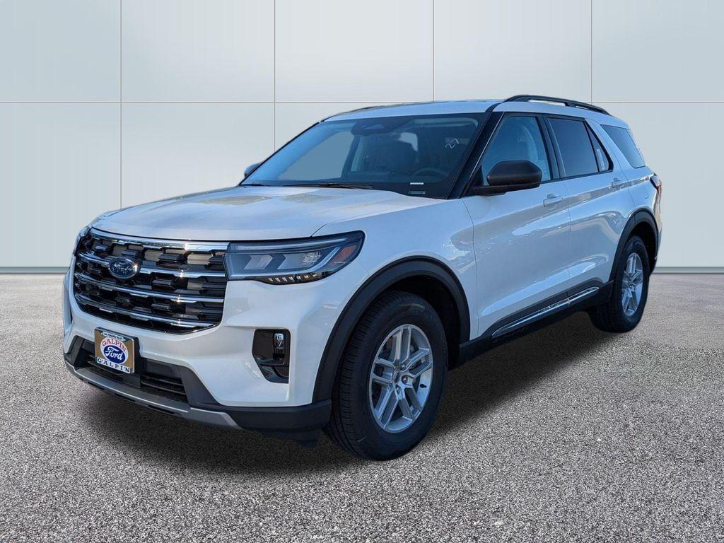new 2025 Ford Explorer car, priced at $46,660