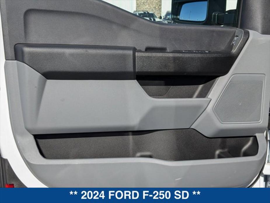 new 2024 Ford F-250 car, priced at $50,590