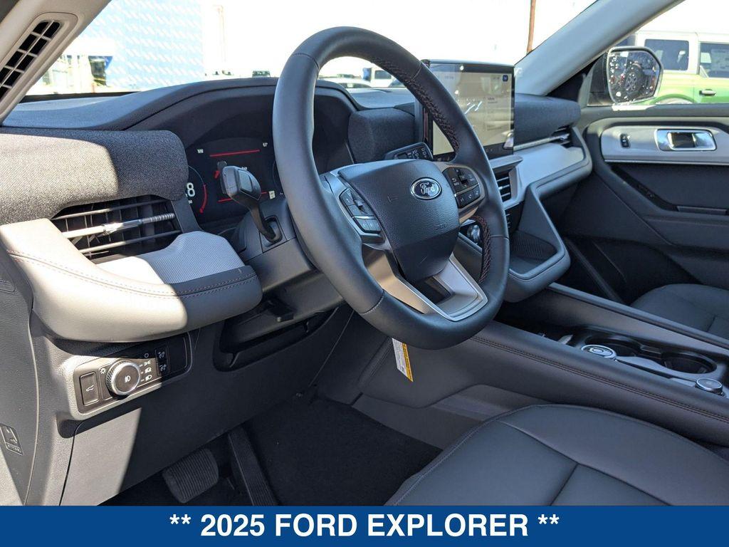 new 2025 Ford Explorer car, priced at $45,865