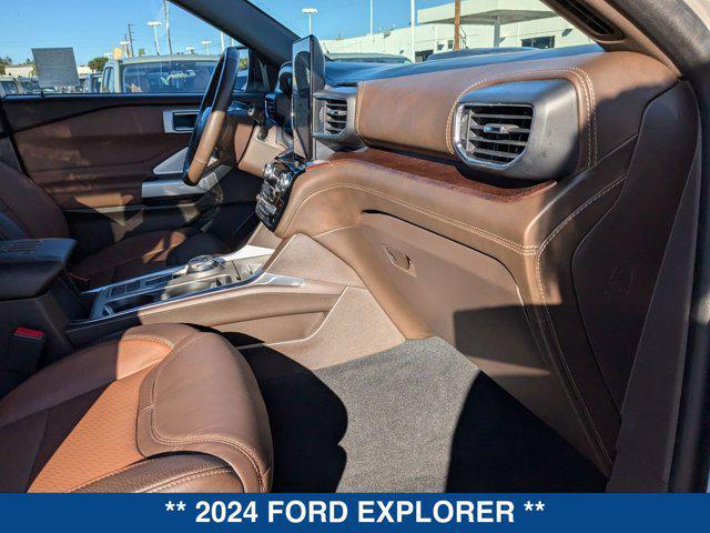 new 2024 Ford Explorer car, priced at $59,780