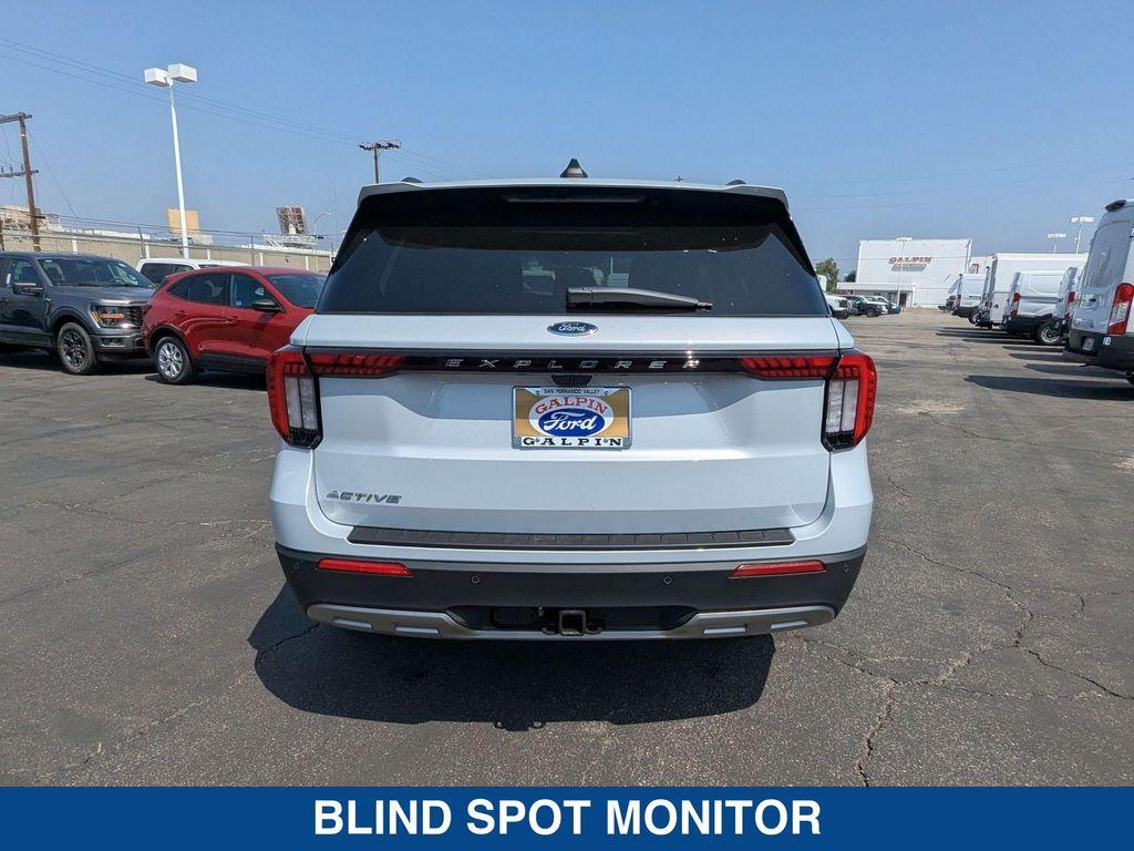 new 2025 Ford Explorer car, priced at $45,665