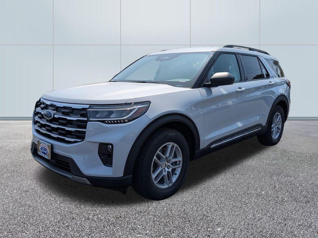new 2025 Ford Explorer car, priced at $45,665