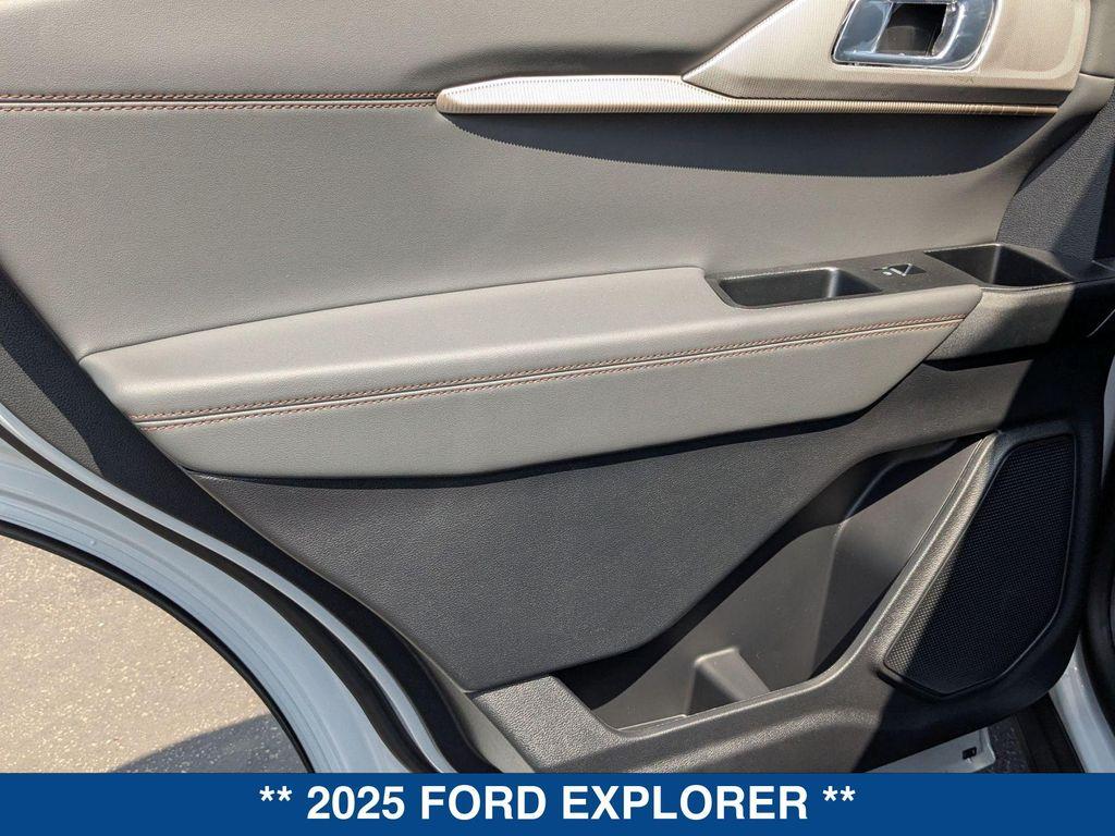new 2025 Ford Explorer car, priced at $45,665