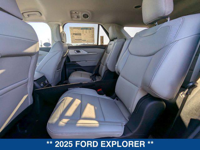 new 2025 Ford Explorer car, priced at $46,205