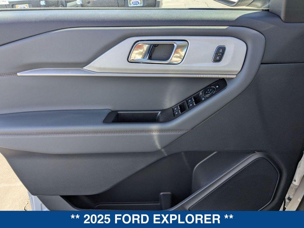 new 2025 Ford Explorer car, priced at $46,915