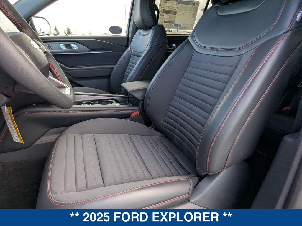 new 2025 Ford Explorer car, priced at $48,110