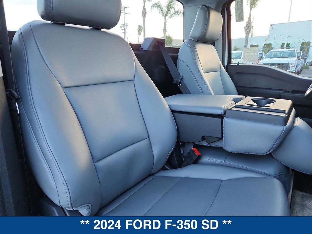 new 2024 Ford F-350 car, priced at $48,750
