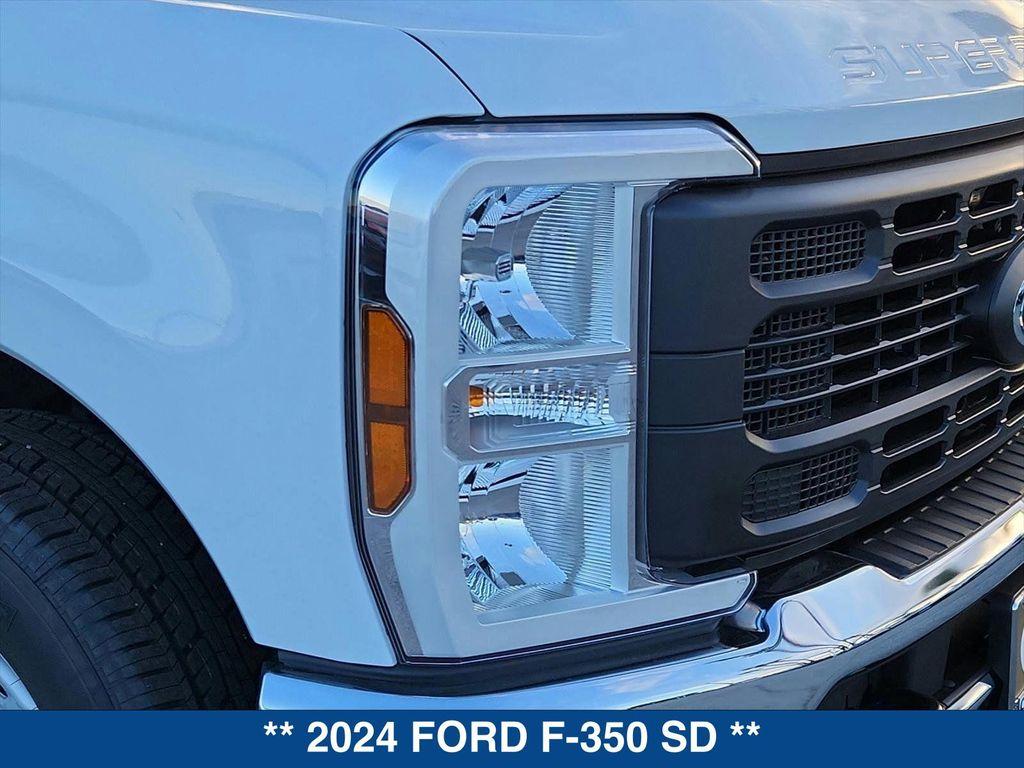 new 2024 Ford F-350 car, priced at $48,750