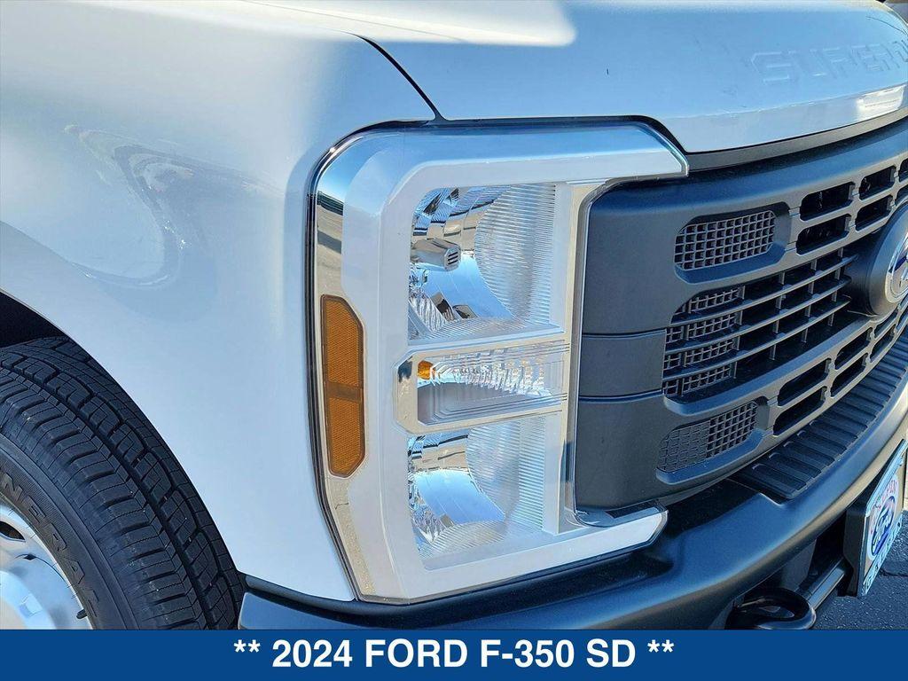 new 2024 Ford F-350 car, priced at $48,095