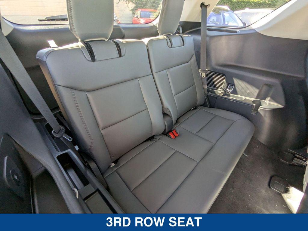 new 2025 Ford Explorer car, priced at $45,865