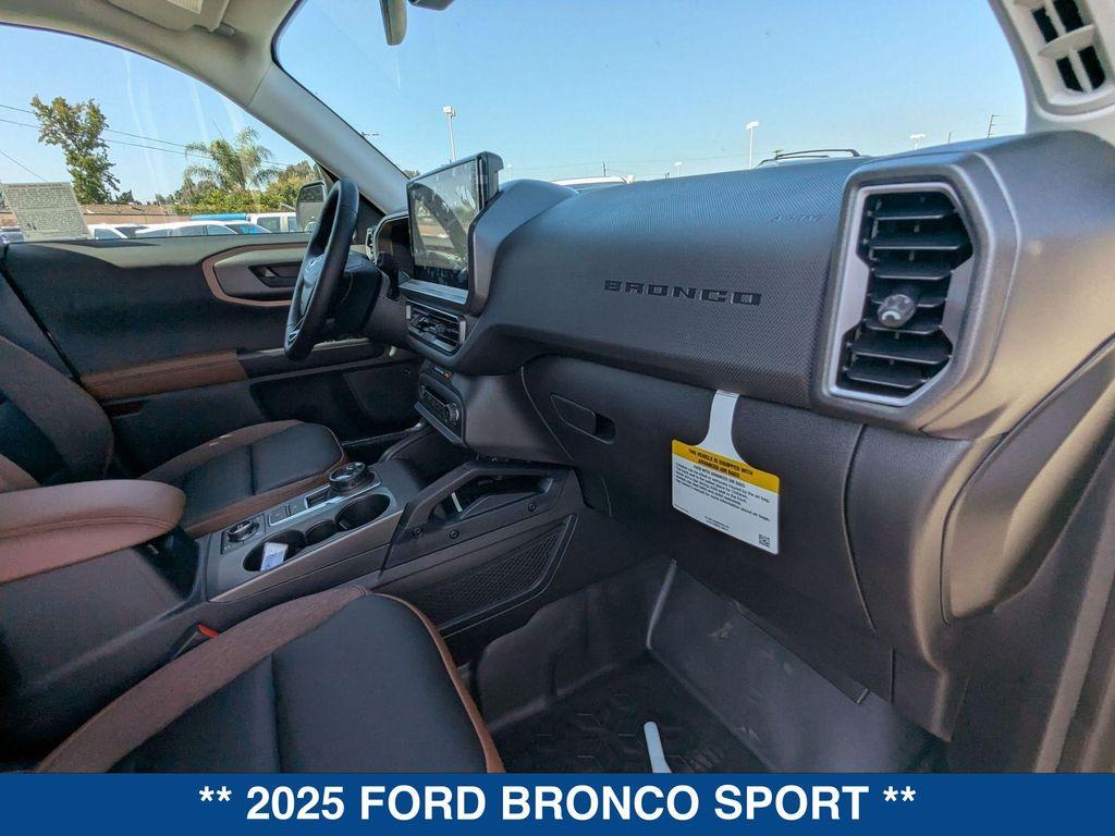 new 2025 Ford Bronco Sport car, priced at $45,125