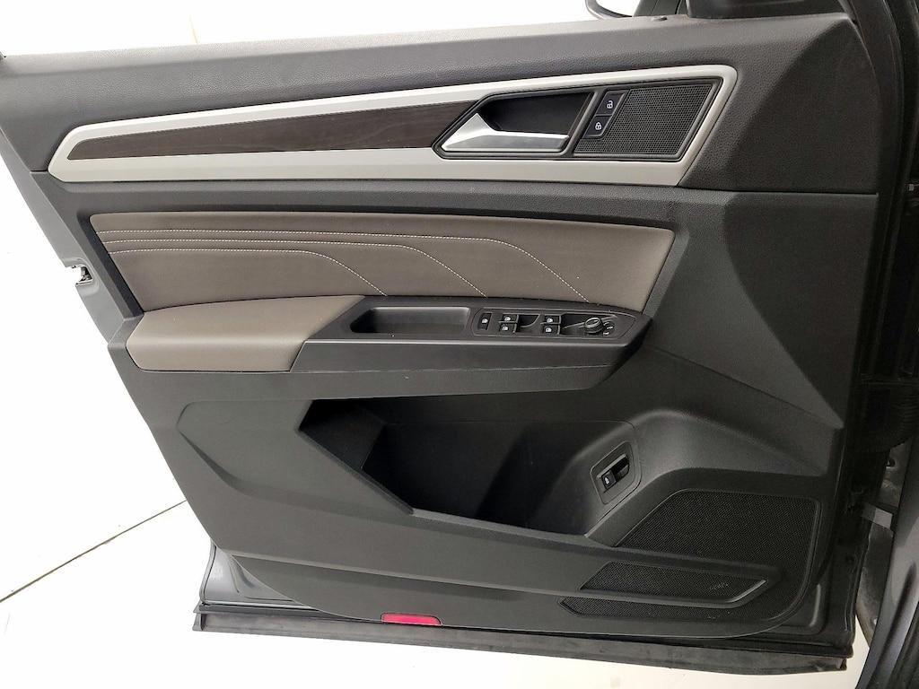 used 2021 Volkswagen Atlas car, priced at $23,998