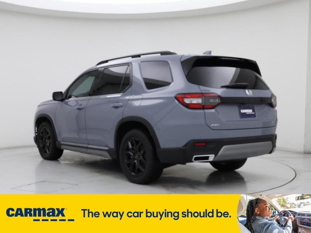 used 2025 Honda Pilot car, priced at $46,998