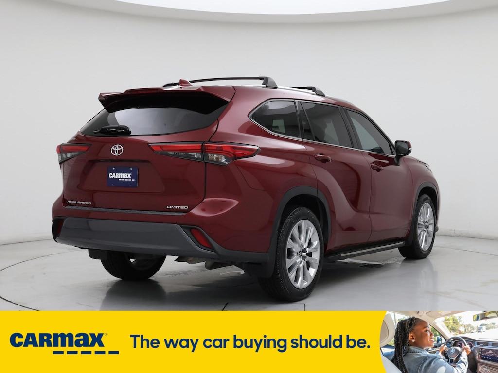 used 2021 Toyota Highlander car, priced at $35,998