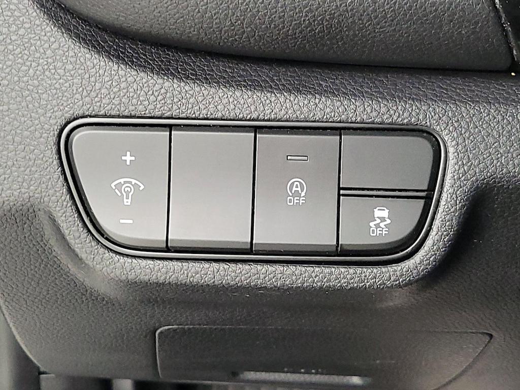 used 2025 Kia Seltos car, priced at $22,998