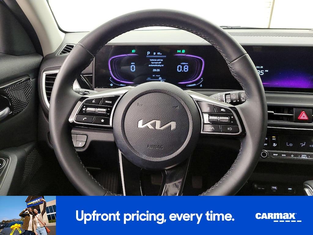 used 2025 Kia Seltos car, priced at $22,998