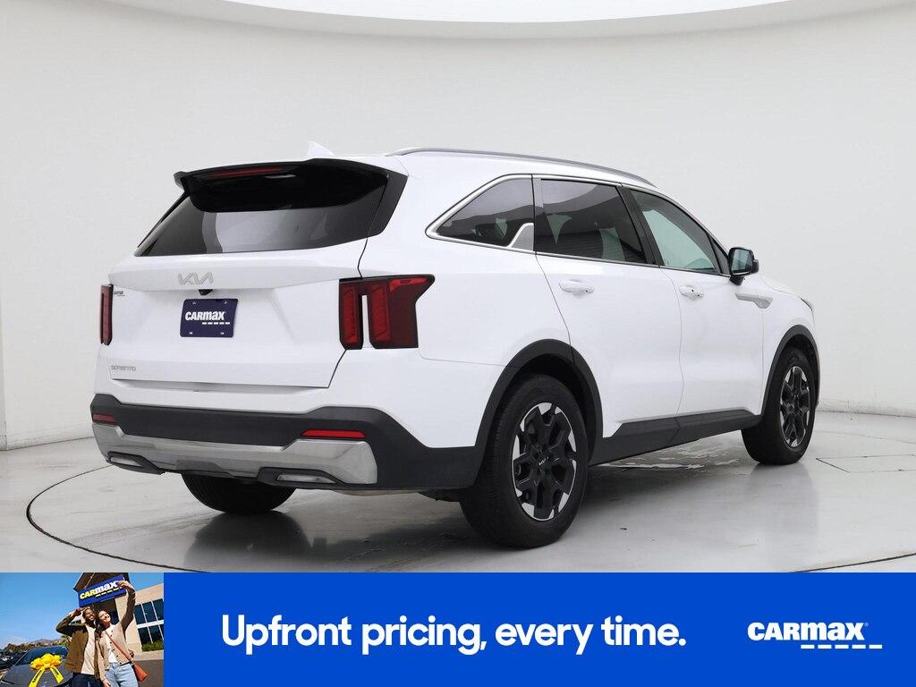 used 2024 Kia Sorento car, priced at $25,998