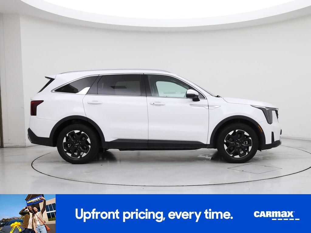 used 2024 Kia Sorento car, priced at $25,998