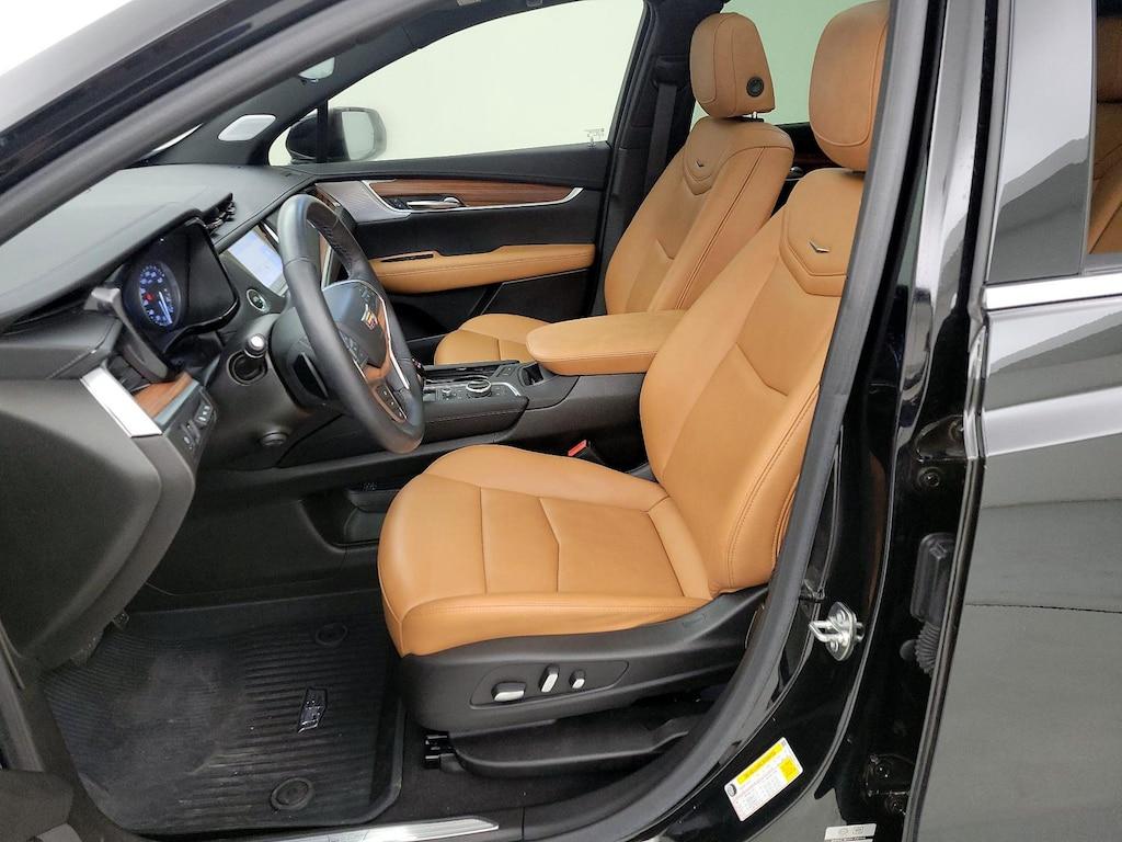 used 2024 Cadillac XT5 car, priced at $42,998