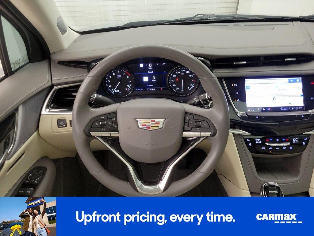 used 2023 Cadillac XT6 car, priced at $37,998
