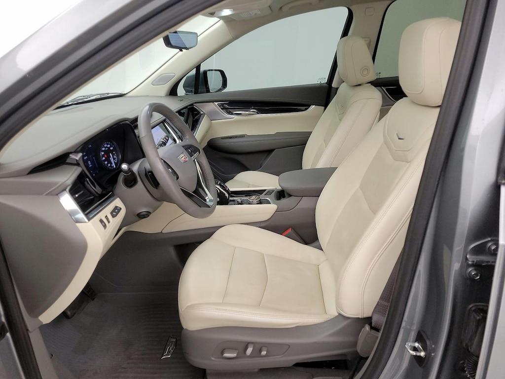 used 2023 Cadillac XT6 car, priced at $37,998