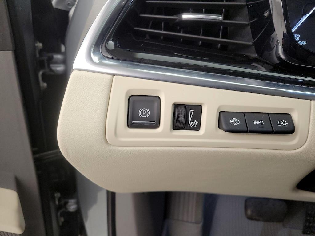 used 2023 Cadillac XT6 car, priced at $37,998