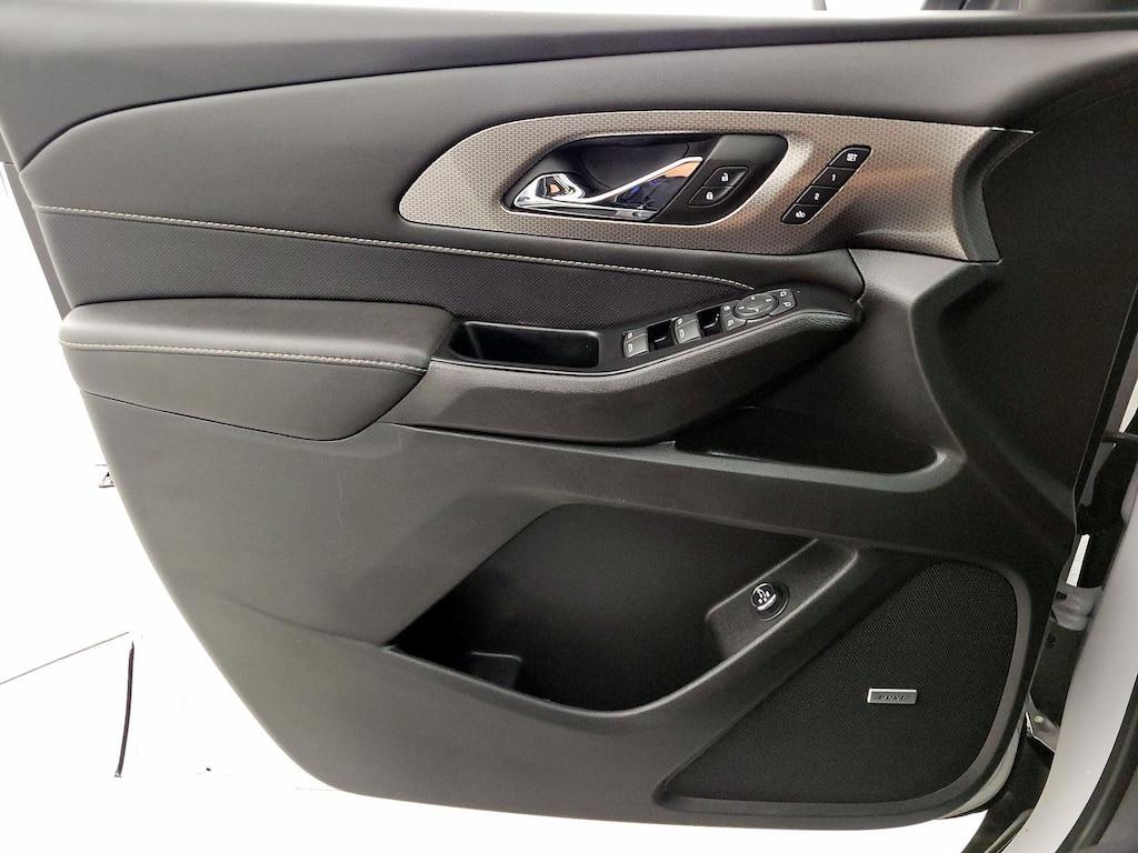 used 2023 Chevrolet Traverse car, priced at $36,998