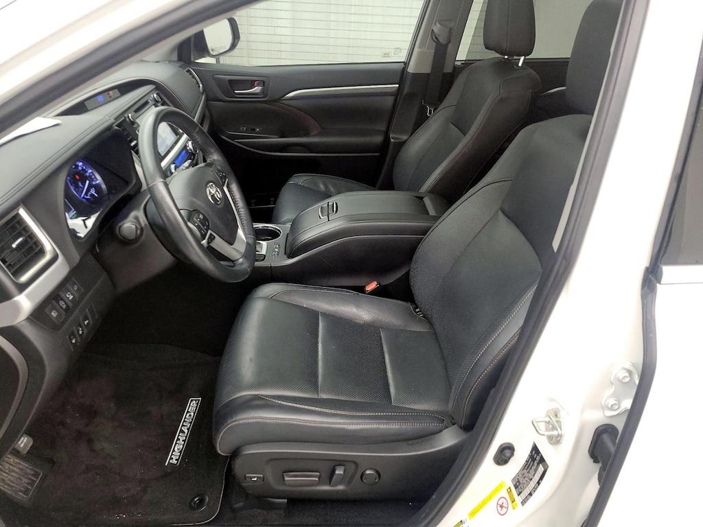 used 2019 Toyota Highlander car, priced at $33,998