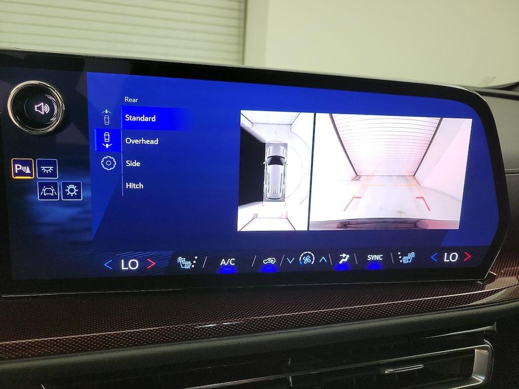 used 2025 Chevrolet Traverse car, priced at $47,998