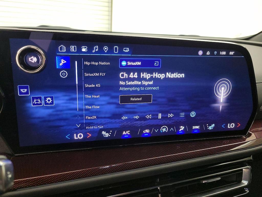 used 2025 Chevrolet Traverse car, priced at $47,998