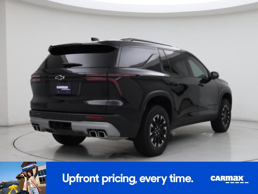 used 2025 Chevrolet Traverse car, priced at $47,998