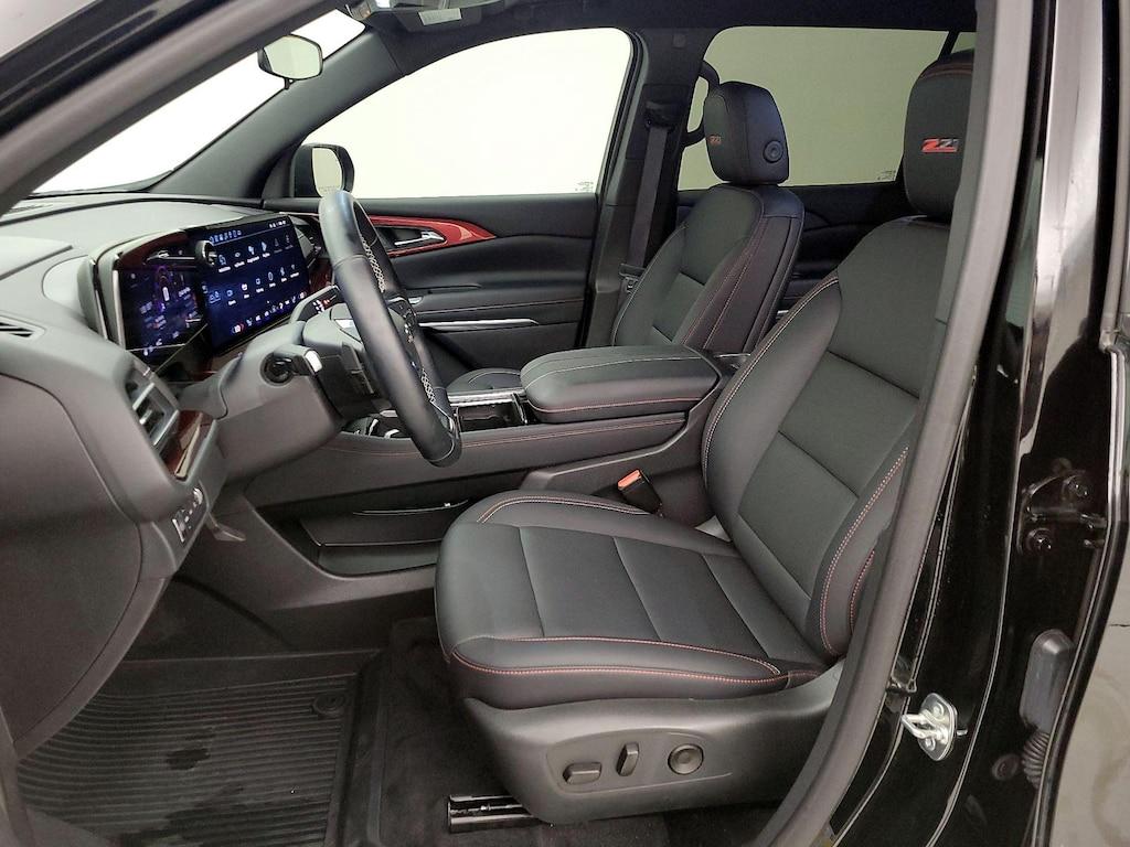 used 2025 Chevrolet Traverse car, priced at $47,998