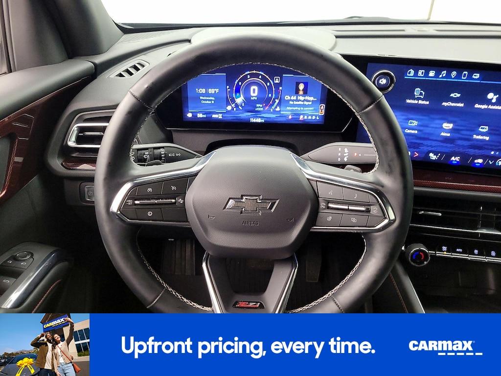 used 2025 Chevrolet Traverse car, priced at $47,998