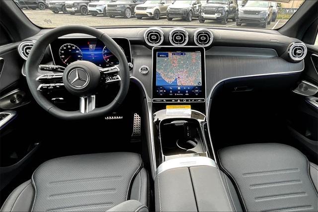 new 2025 Mercedes-Benz GLC 300 car, priced at $59,920