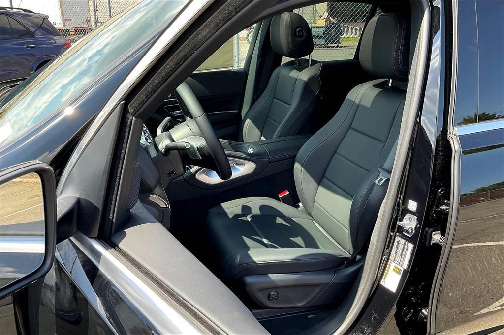 new 2025 Mercedes-Benz GLE 350 car, priced at $66,915