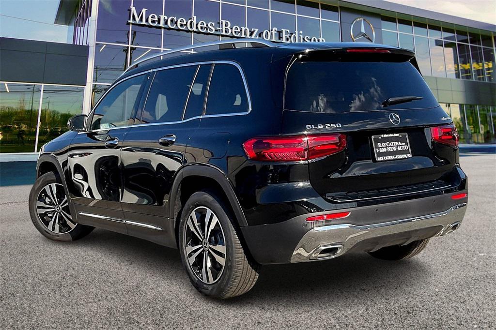 new 2025 Mercedes-Benz GLB 250 car, priced at $49,765