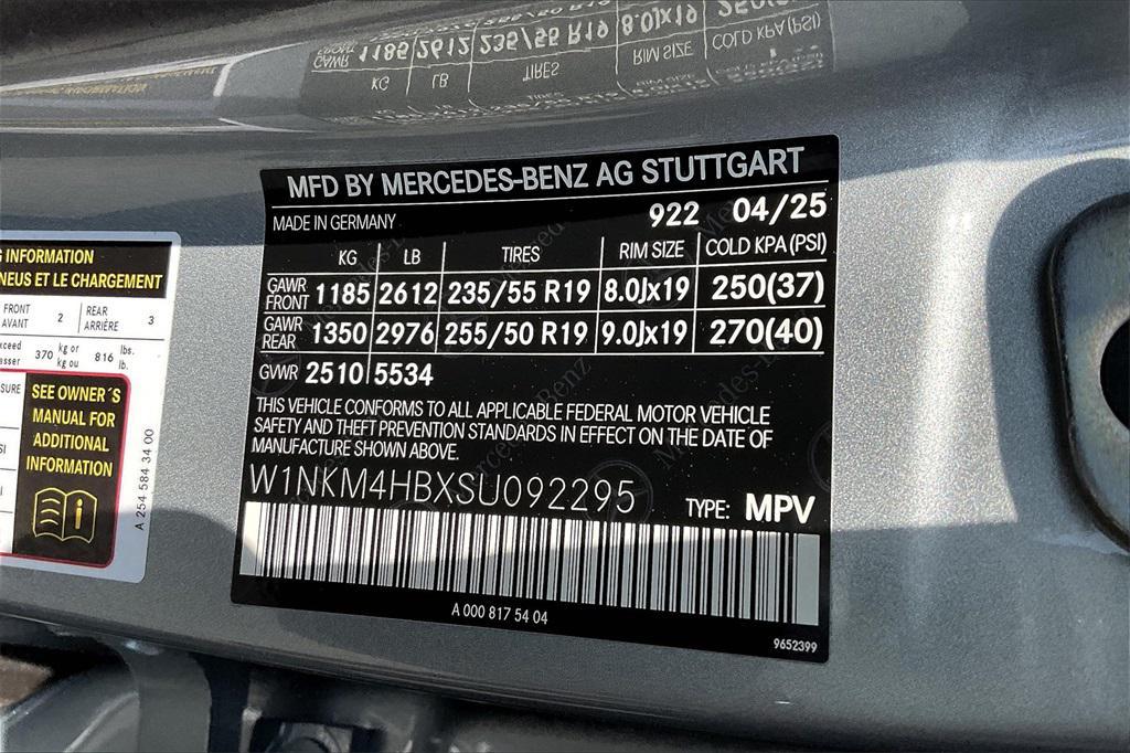 new 2025 Mercedes-Benz GLC 300 car, priced at $57,440