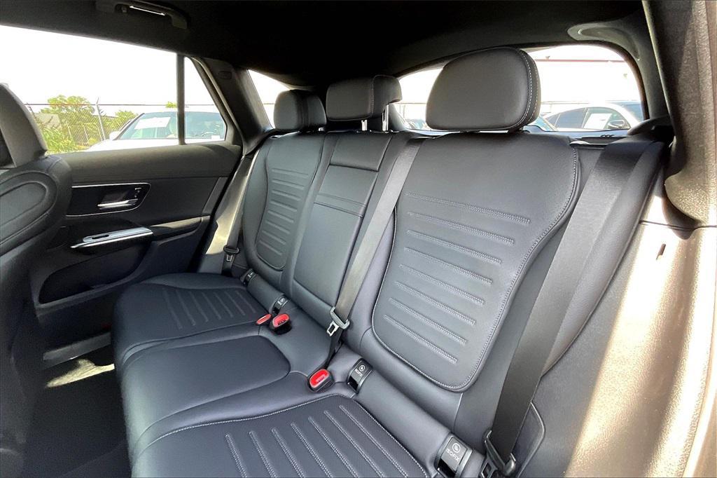 new 2025 Mercedes-Benz GLC 300 car, priced at $57,440