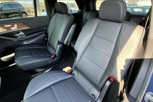 new 2025 Mercedes-Benz GLS 450 car, priced at $96,735