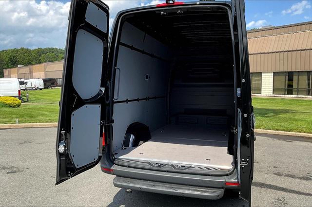 new 2025 Mercedes-Benz Sprinter 2500 car, priced at $67,359